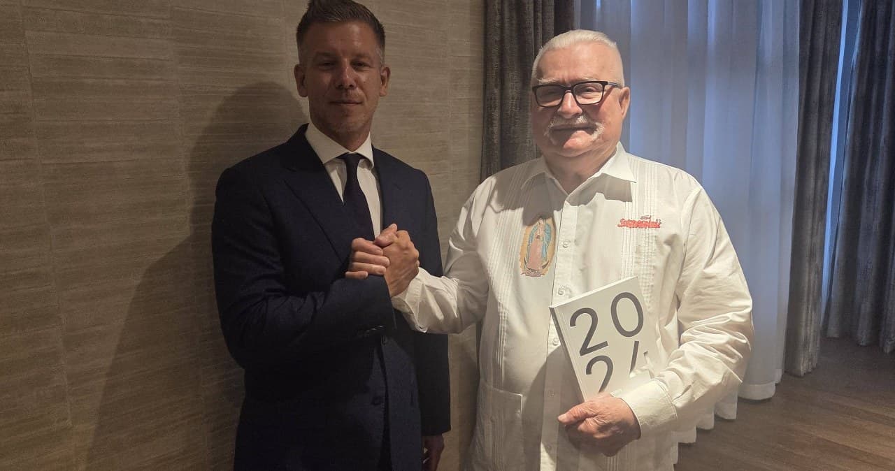 Wałęsa spotkał się z Magyarem. Przemawiał na konferencji w Budapeszcie