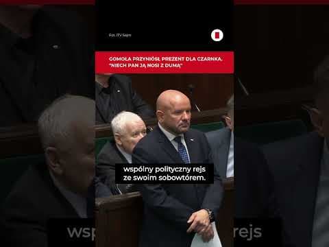 Gomoła chciał wręczyć Czarnkowi prezent. "Nie wystarczy kwakać jak kaczka" #shorts
