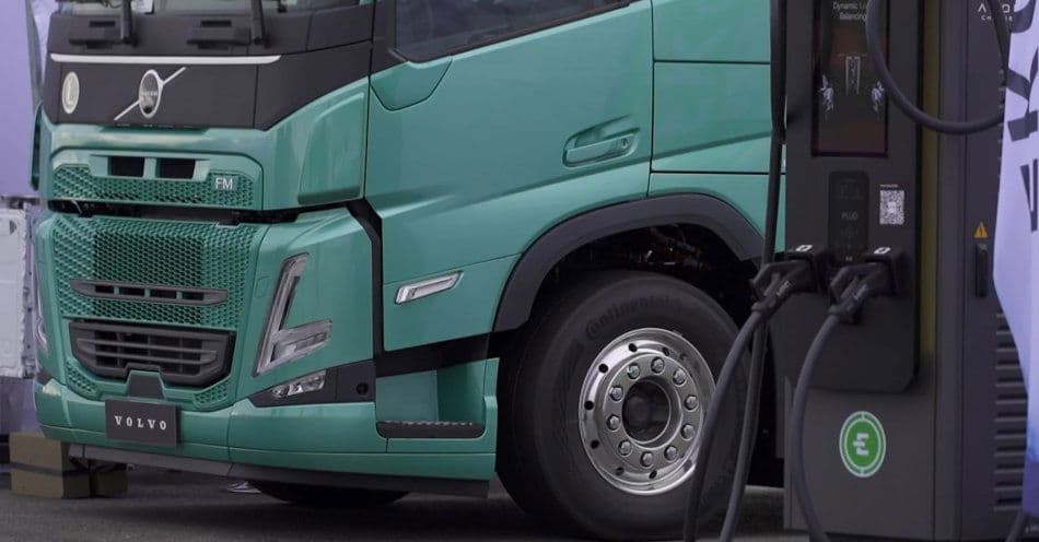 Producenci ciężarówek przygotowani na szybszą elektryfikację transportu. Infrastruktura...