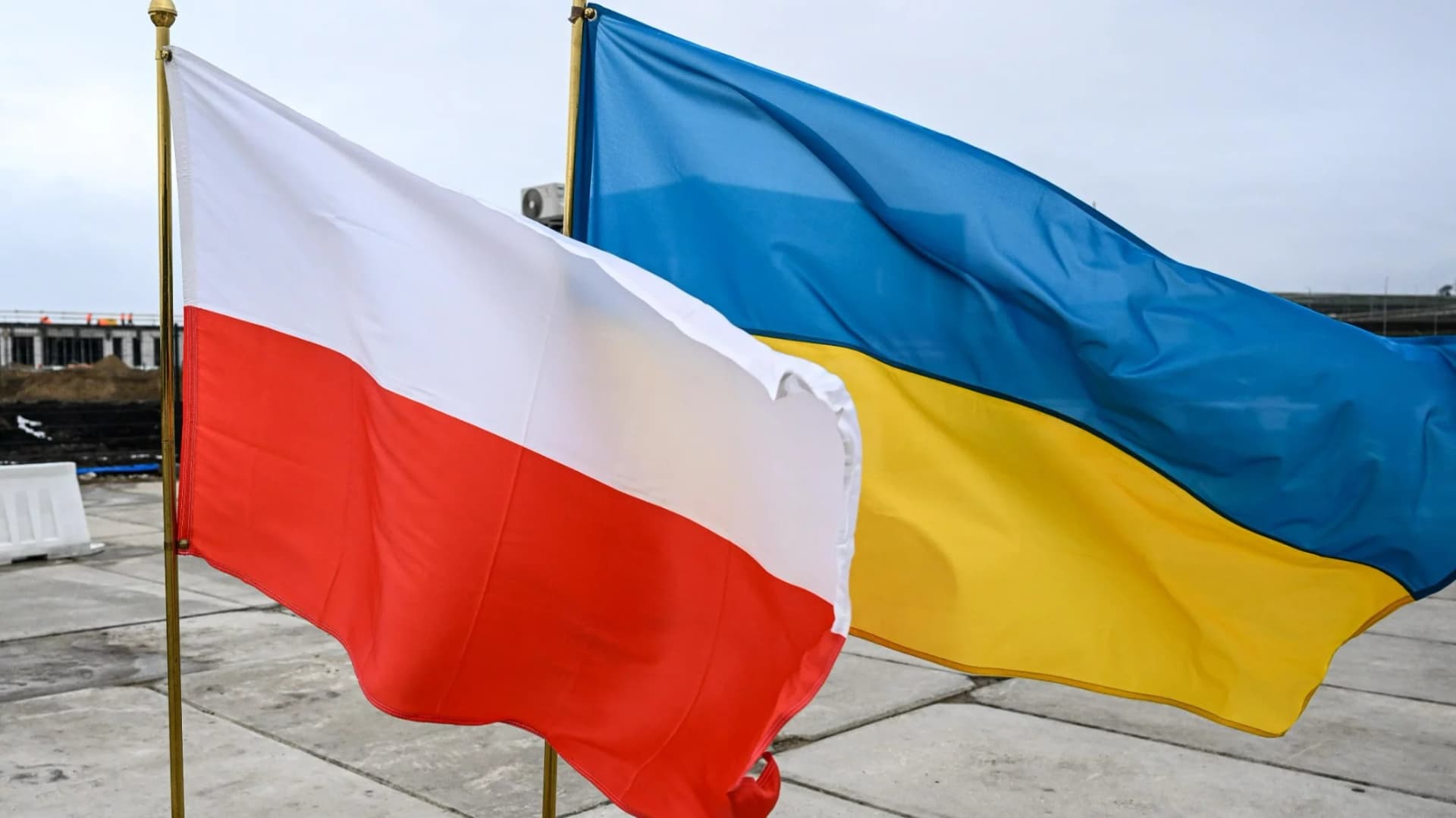 "Co ma piernik do wiatraka?". Mer Lwowa skomentował wpis MSZ