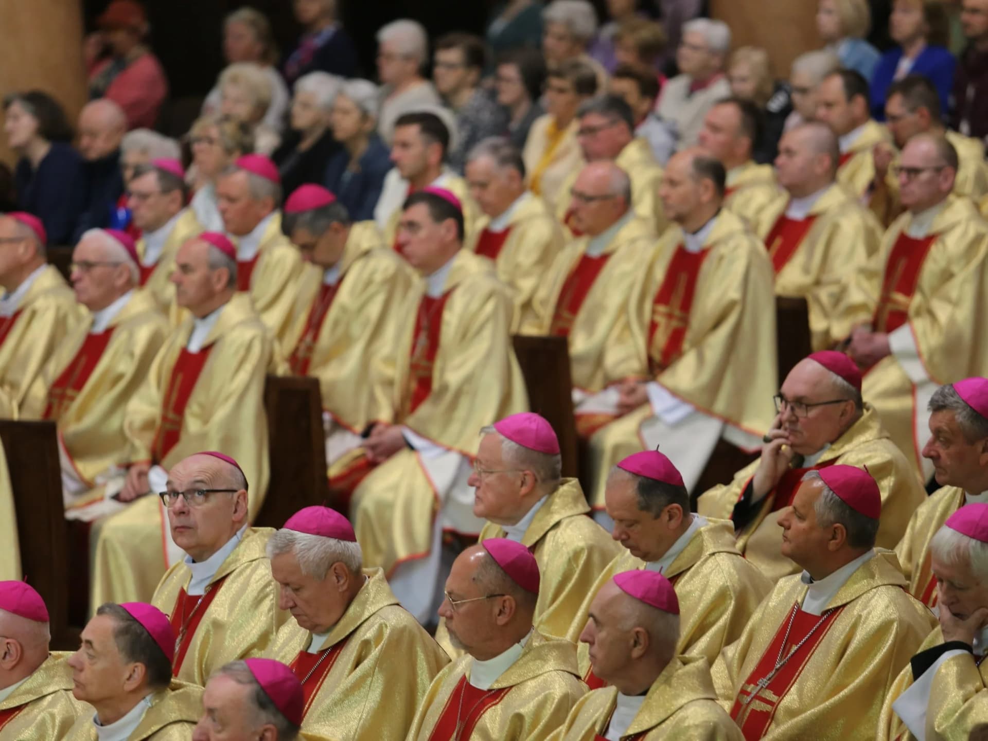 Episkopalne przeciąganie liny