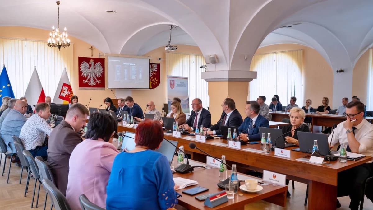 Absolutoryjna sesja Rady Powiatu - oglądaj na żywo