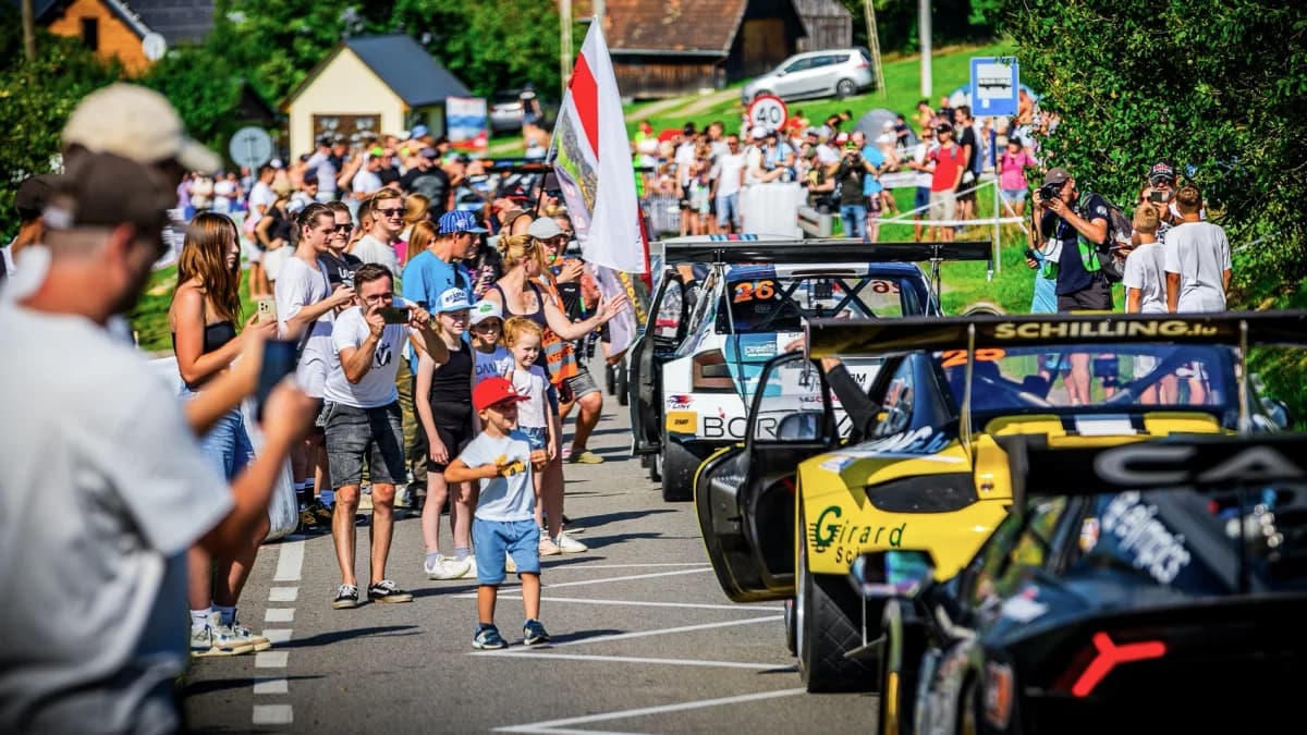 130 kierowców na starcie