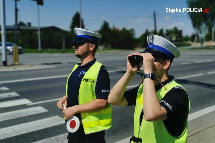 Za duża prędkość i wyprzedzanie przy zebrze. Policyjna akcja "Bezpieczny pieszy"