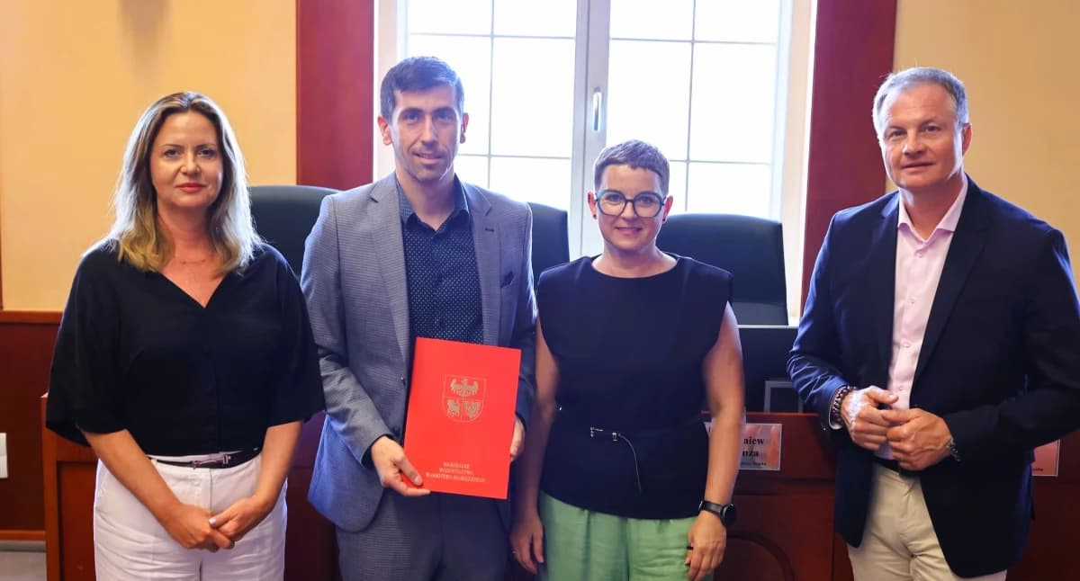 Pieniądze z programu „Podaj łapę” trafiły do gmin z powiatu mrągowskiego