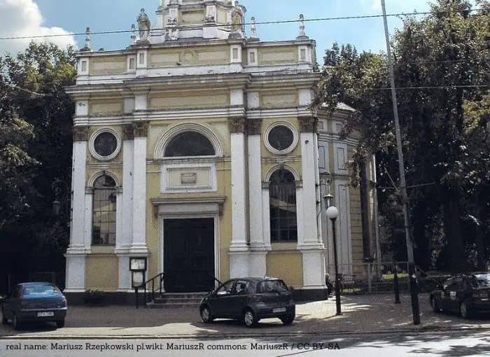 Osiem pielęgniarek z PCM docenionych w Łodzi za lata cichej pracy