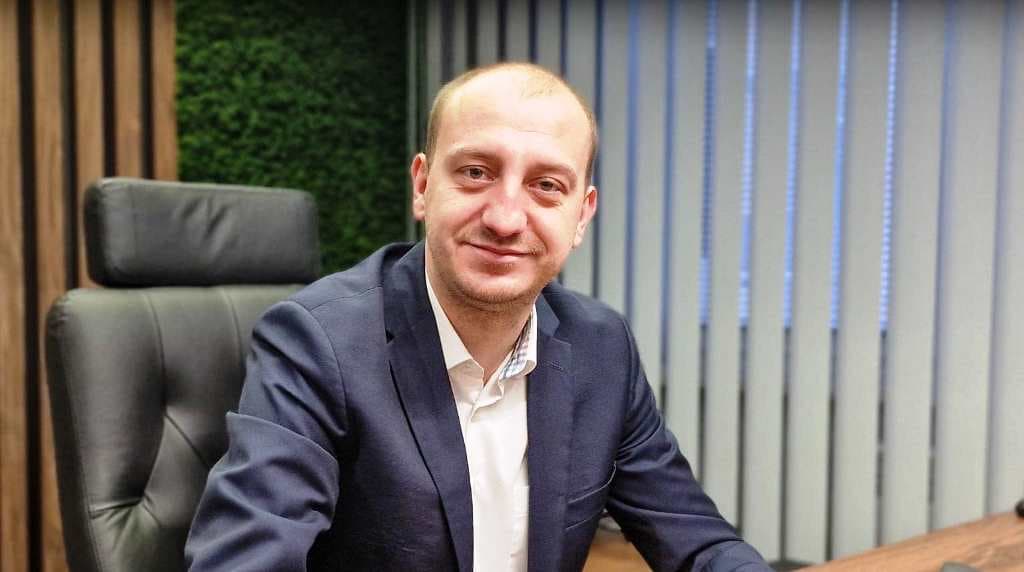 Burmistrz Przasnysza Łukasz Chrostowski z absolutorium i wotum zaufania. Jednogłośnym
