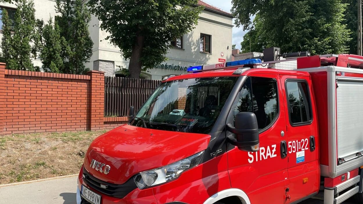 Kolejna fala alarmów bombowych w Przasnyszu. Służby w Starostwie i Nadleśnictwie