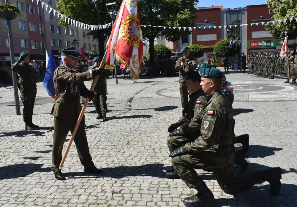 Sztandar i nowe wyzwania – kolejny rozdział w historii Brygady Wsparcia Dowodzenia WKPW