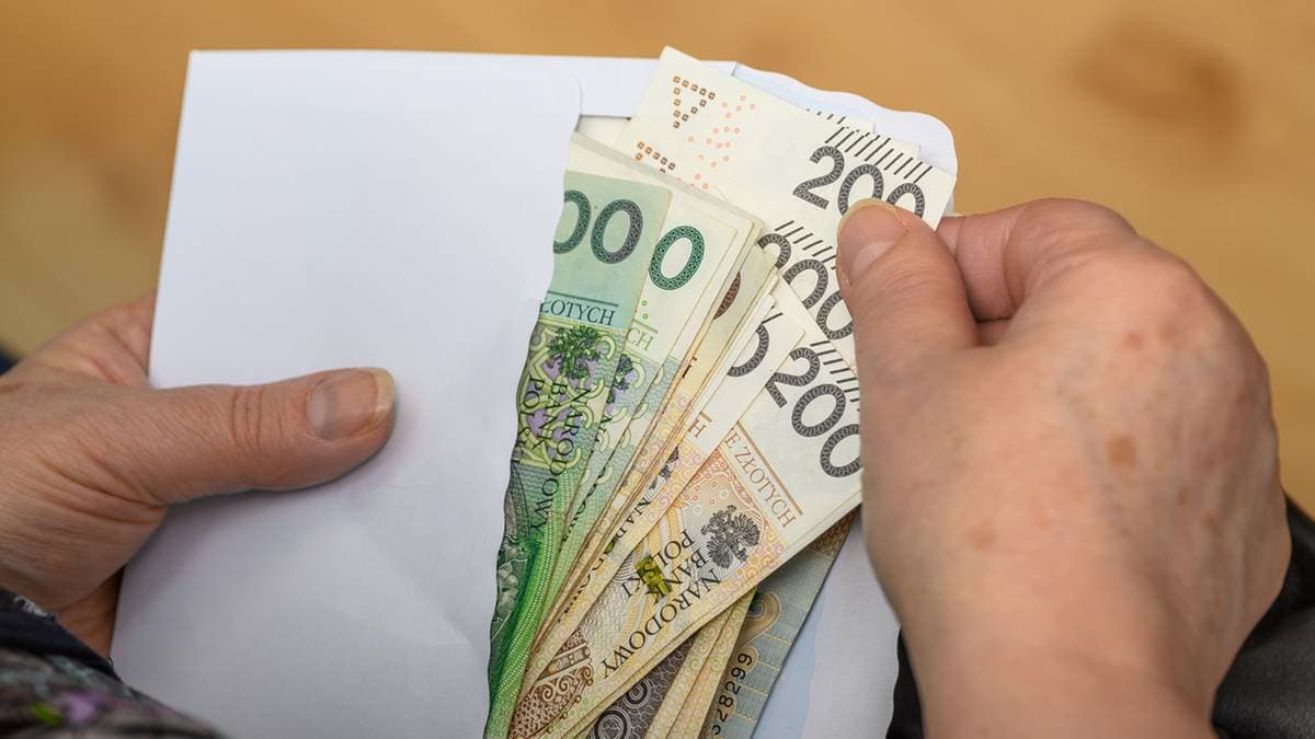 "Czternastka" wraca we wrześniu. Ile dostaną emeryci?