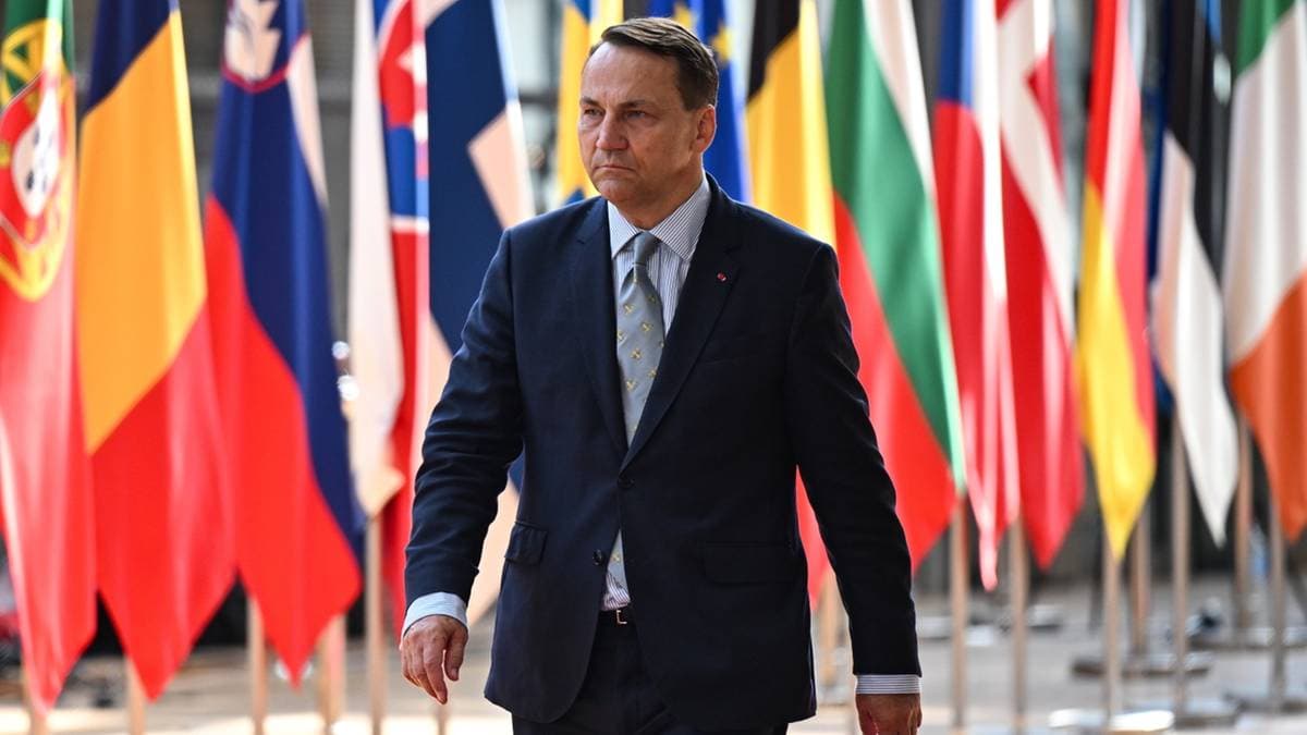 Sikorski ostrzega przed atakiem Rosji. "Z użyciem ukraińskich dronów"