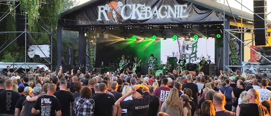 Rock na Bagnie w Goniądzu. Jubileusze, gwiazdy i dużo punk rocka