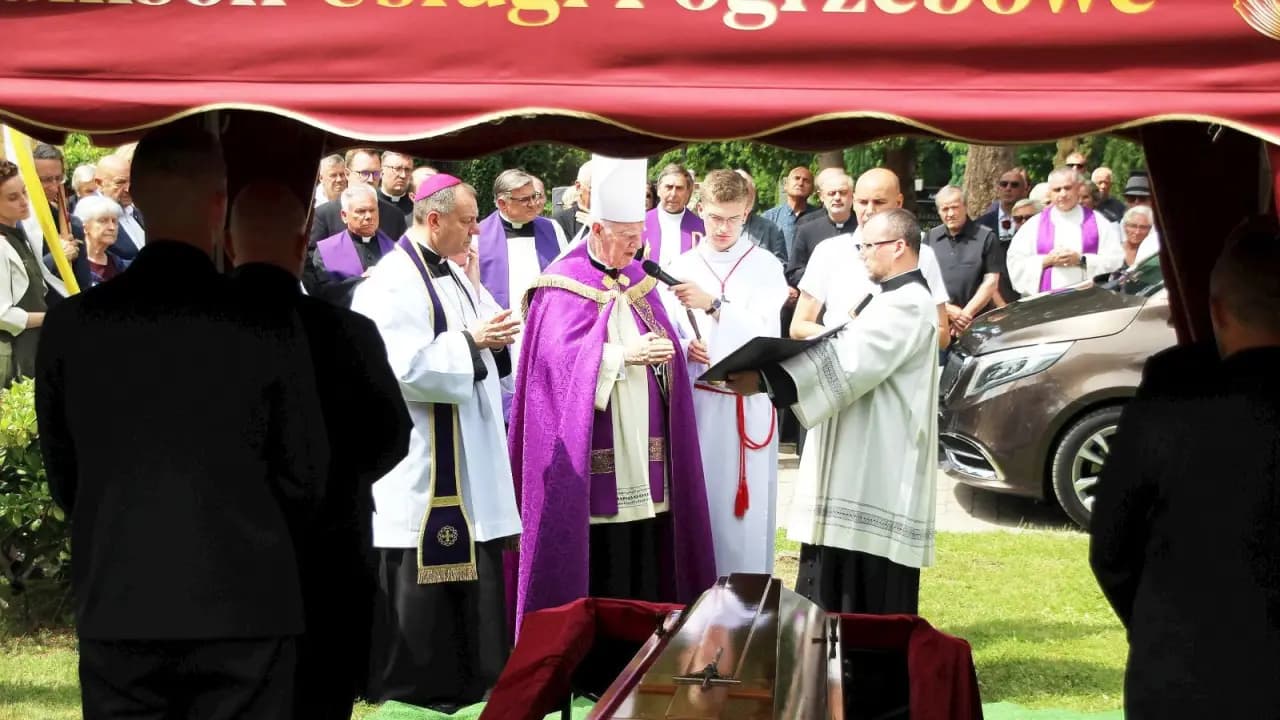 Bolesławianie żegnają księdza Józefa Gołębiowskiego