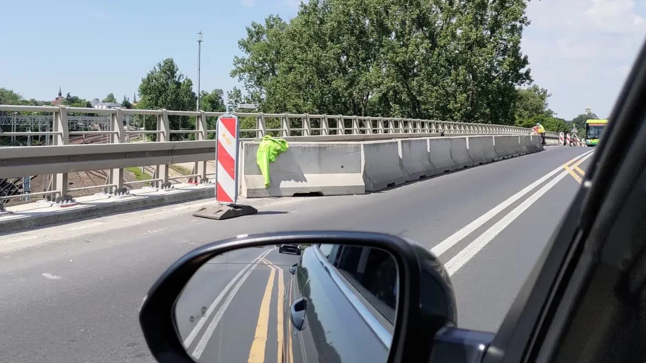 Irytujące zwężenie na obwodnicy. Ile to jeszcze potrwa? – pytają kierowcy