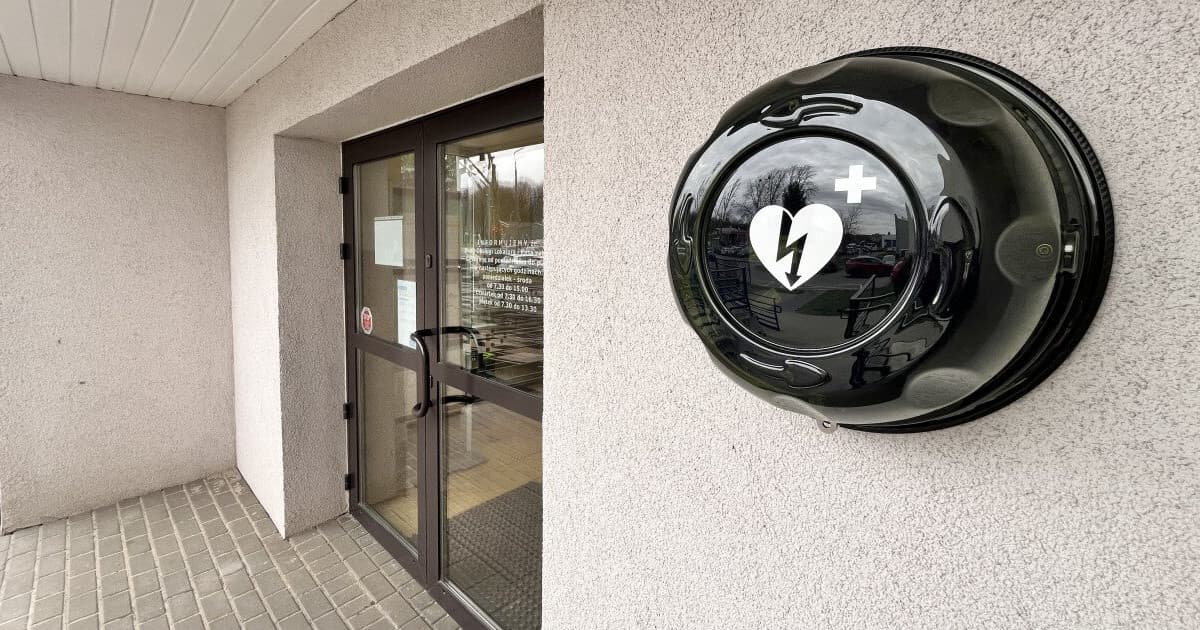 Defibrylatory AED w Szczecinku. Gdzie ich szukać?