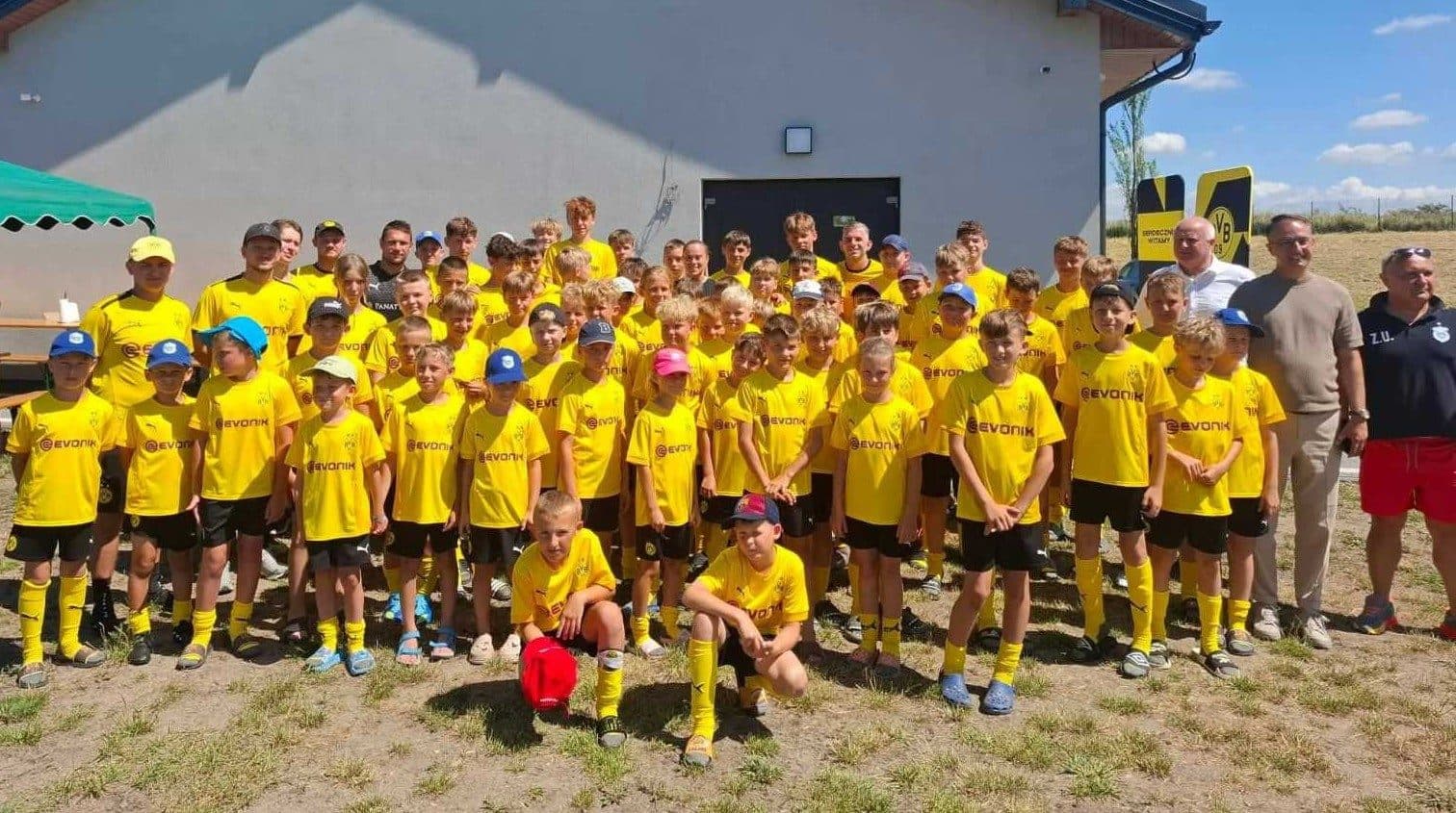 Gwiazda reprezentacji Polski odwiedziła uczestników BVB Evonik Football Camp w Przykonie