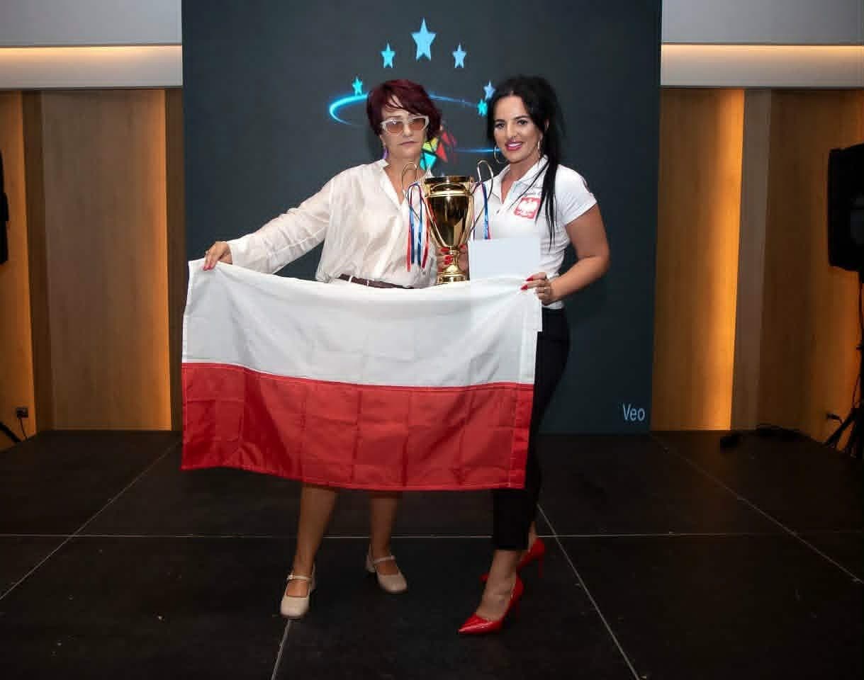 Mieszkanka Turku wśród najlepszych fryzjerów. Paulina Gębczyńska- Ograbek mistrzynią świata!