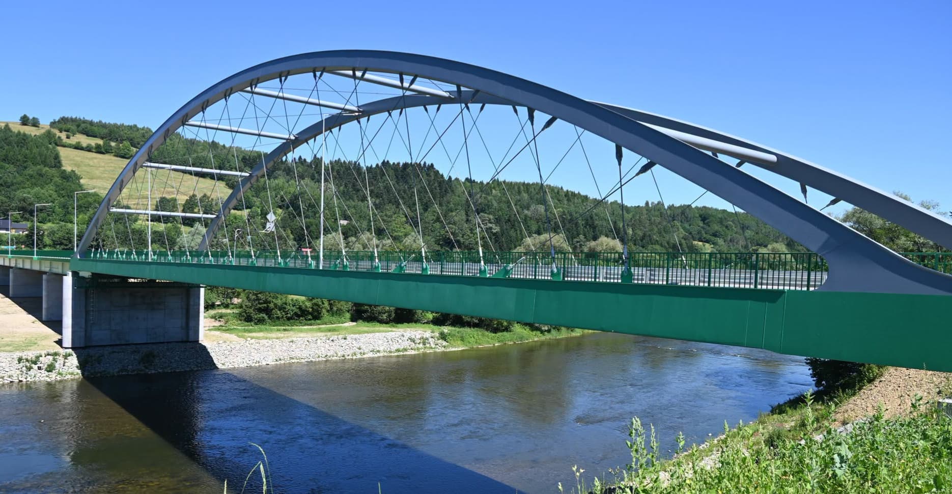 PRZEŁOMOWA INWESTYCJA DLA REGIONU: Nowy most Jabłonica Ruska – Niewistka oficjalnie ukończony [ZDJĘCIA]