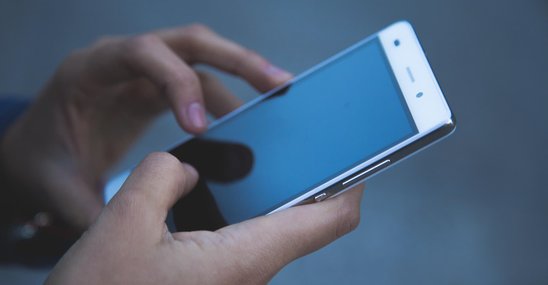 Dostałeś takiego SMS-a z ZUS? Natychmiast zgłoś go pod...