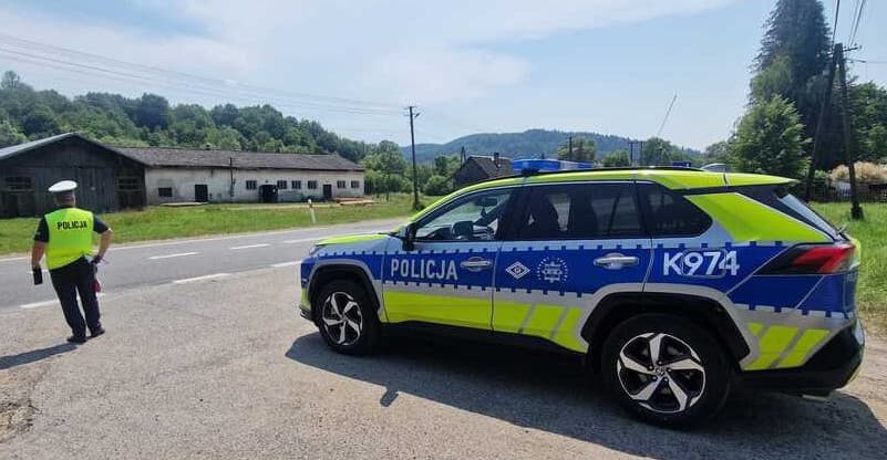 Policjanci przypominają o przygotowaniu samochodu przed urlopowymi wyjazdami