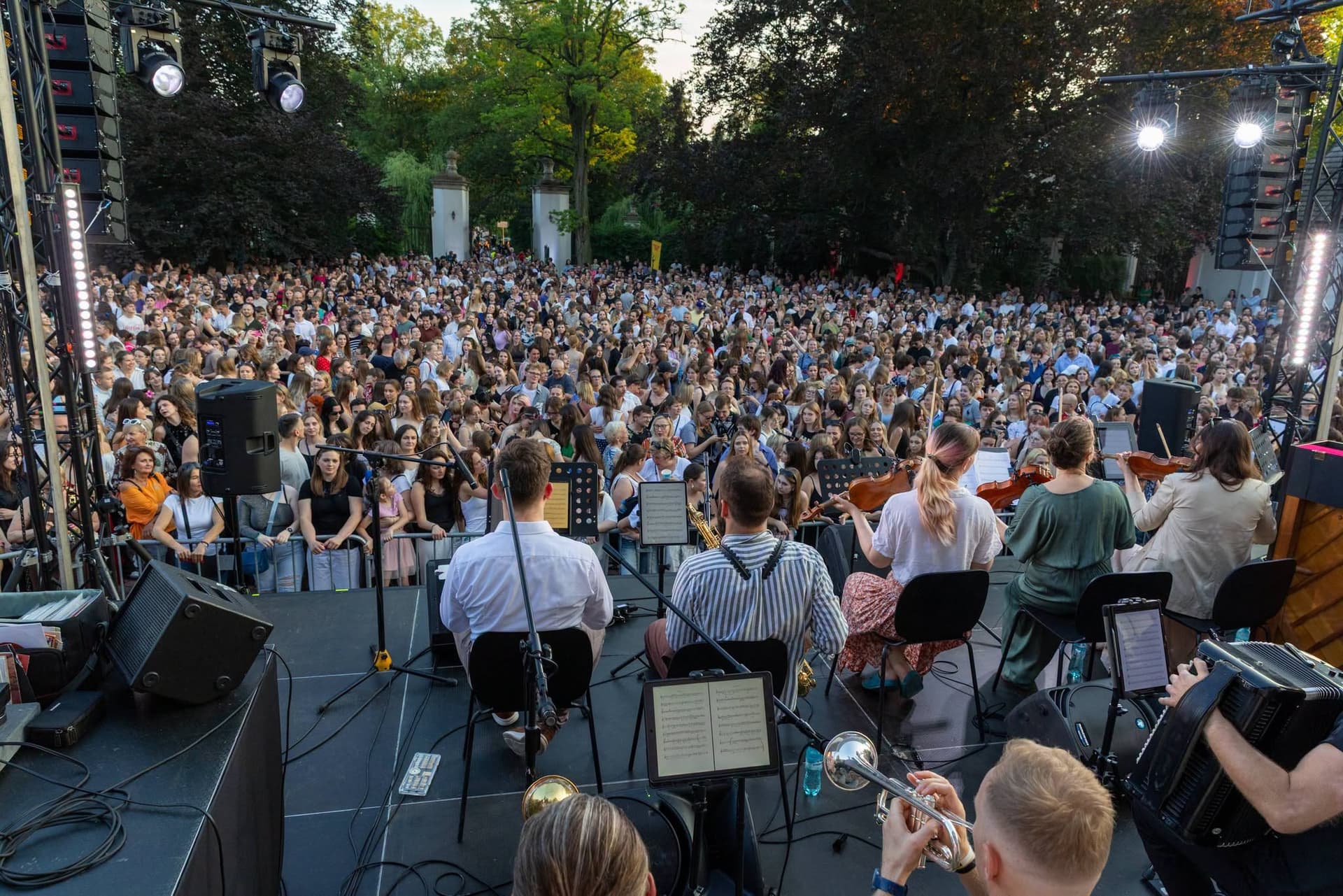 Lato w Krakowie 2026. Wakacje pełne festiwali, koncertów i wydarzeń pod gołym niebem