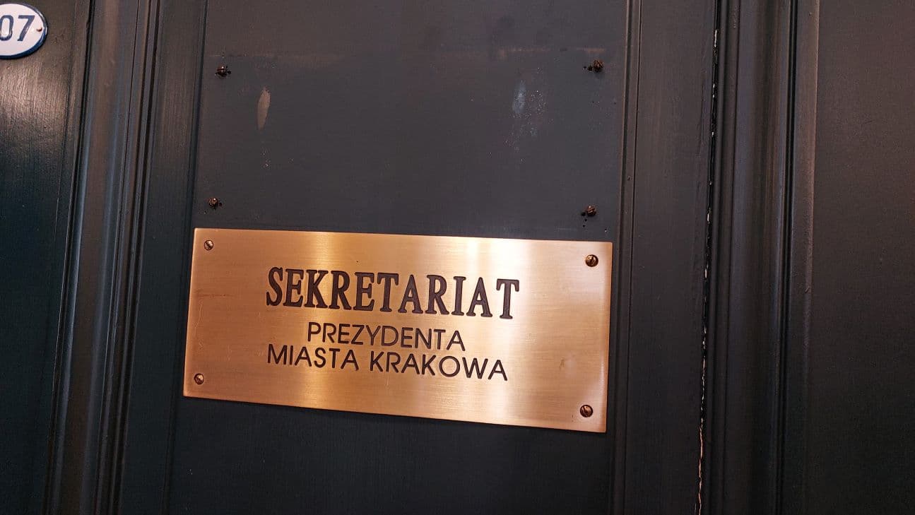 Kraków bez prezydenta z wyboru. Czy mieszkańcy widzą następcę? [NASZA SONDA ULICZNA]