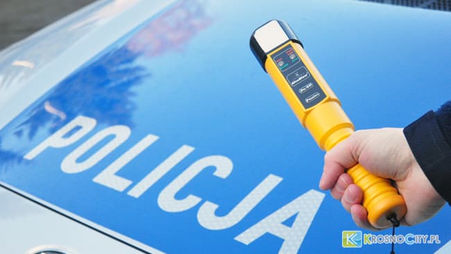 Pijana kierująca zatrzymana w Widaczu dzięki reakcji policjanta