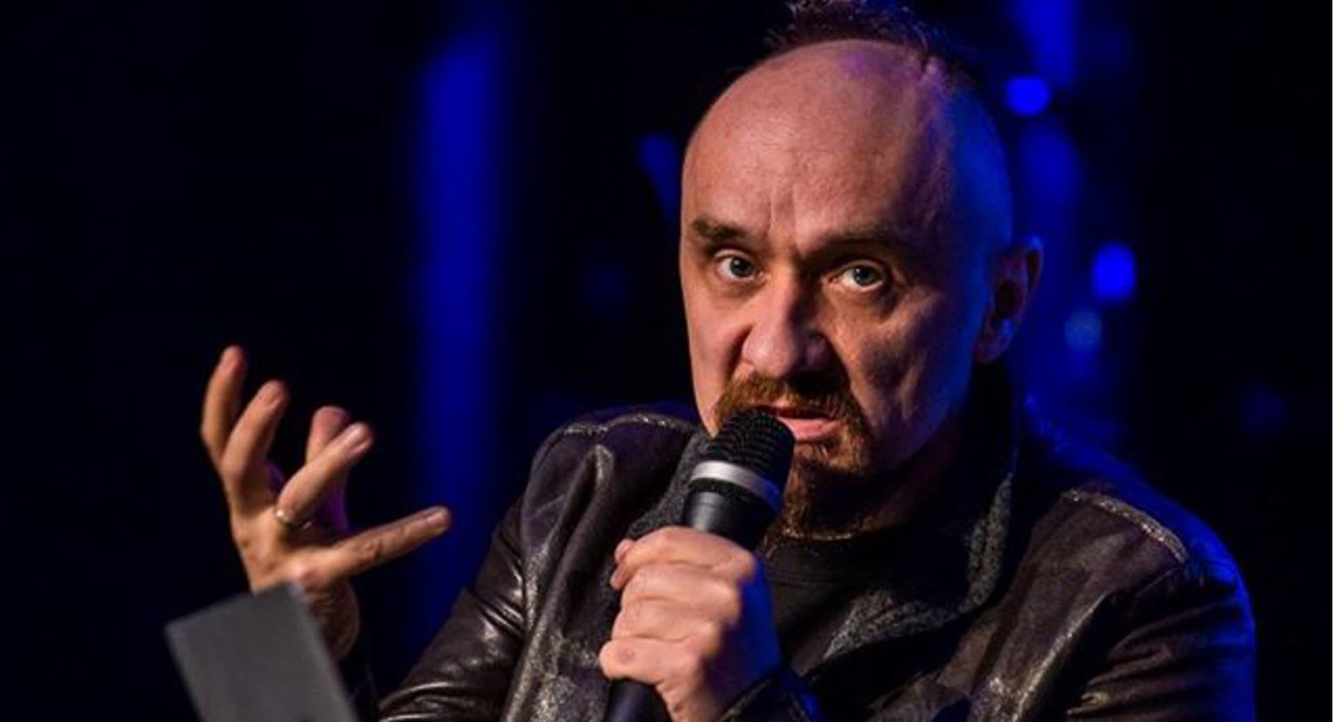Jestem VIP-em i macie mi pochlebiać. Czy artyści powinni krytykować swoich krytyków?