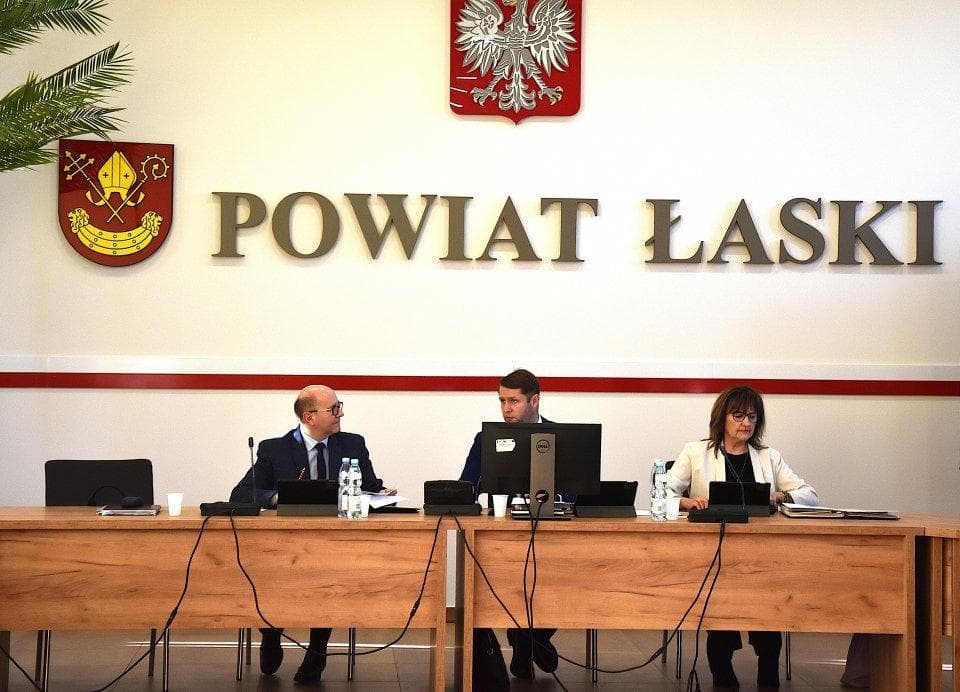 Zaproszenie na XXVIII sesję Rady Powiatu Łaskiego