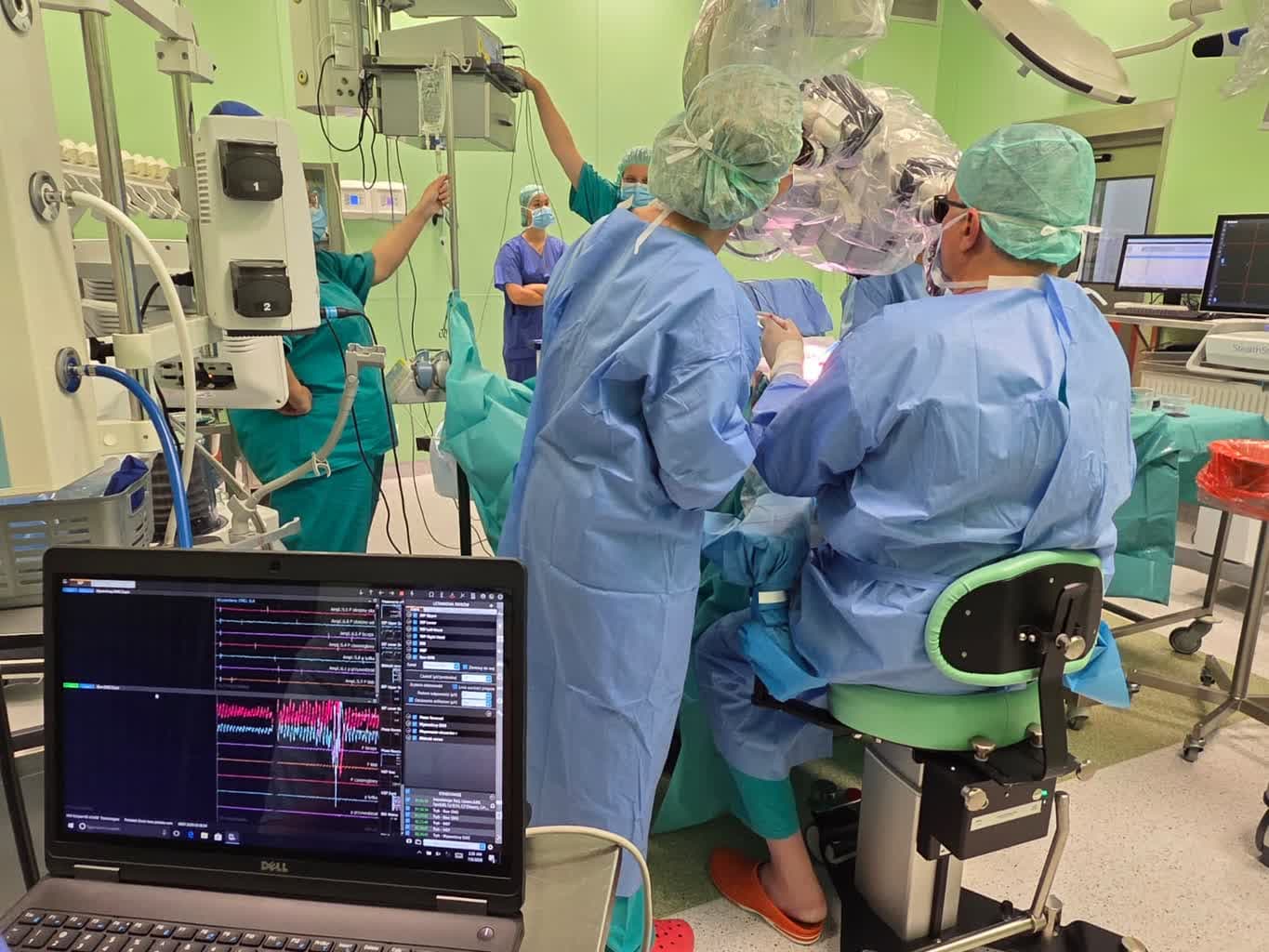Read article: Mielec: Wyjątkowa precyzja operacji mózgu dzięki dokładnej kontroli śródoperacyjnej