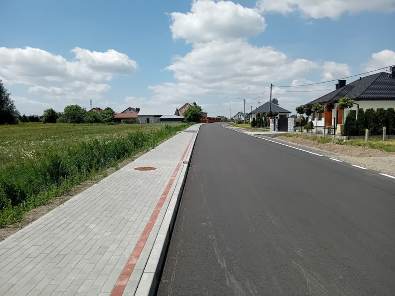 Mielec: Czas wakacji nie dla powiatowych inwestycji