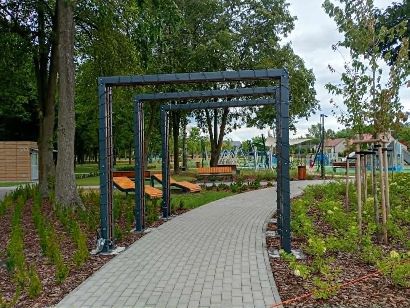 Read article: Jeżowe: Park po modernizacji atrakcją dla mieszkańców