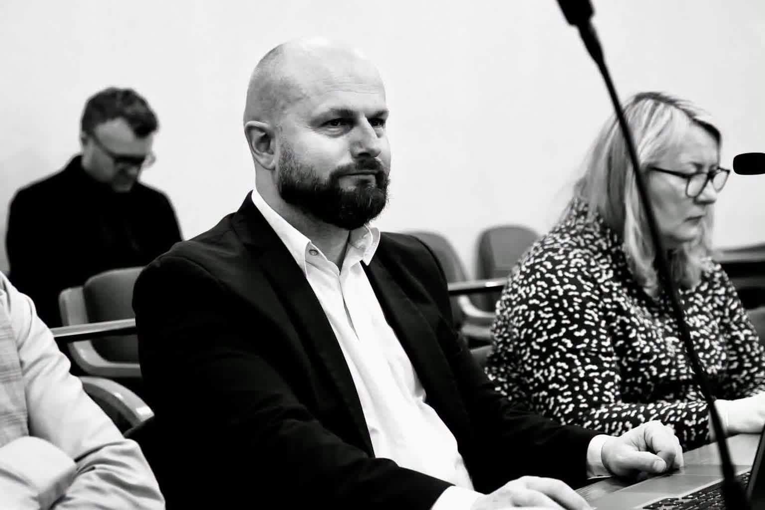 Read article: Mielec: Nie żyje Radny Miejski Łukasz Przybyło