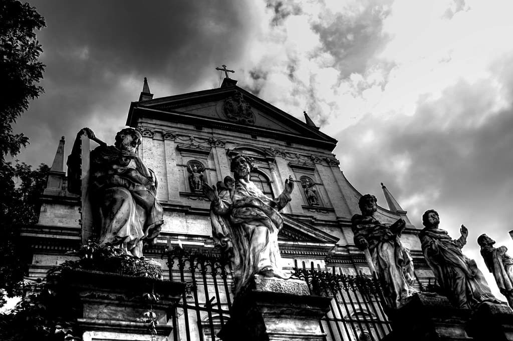 Papież: Powszechność Kościoła jest wartością w spotkaniu osób i narodów