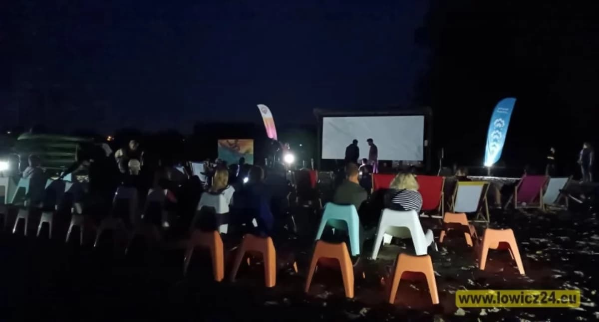 Dzisiaj Plaża nad Bzurą ponownie zamieni się w kin…