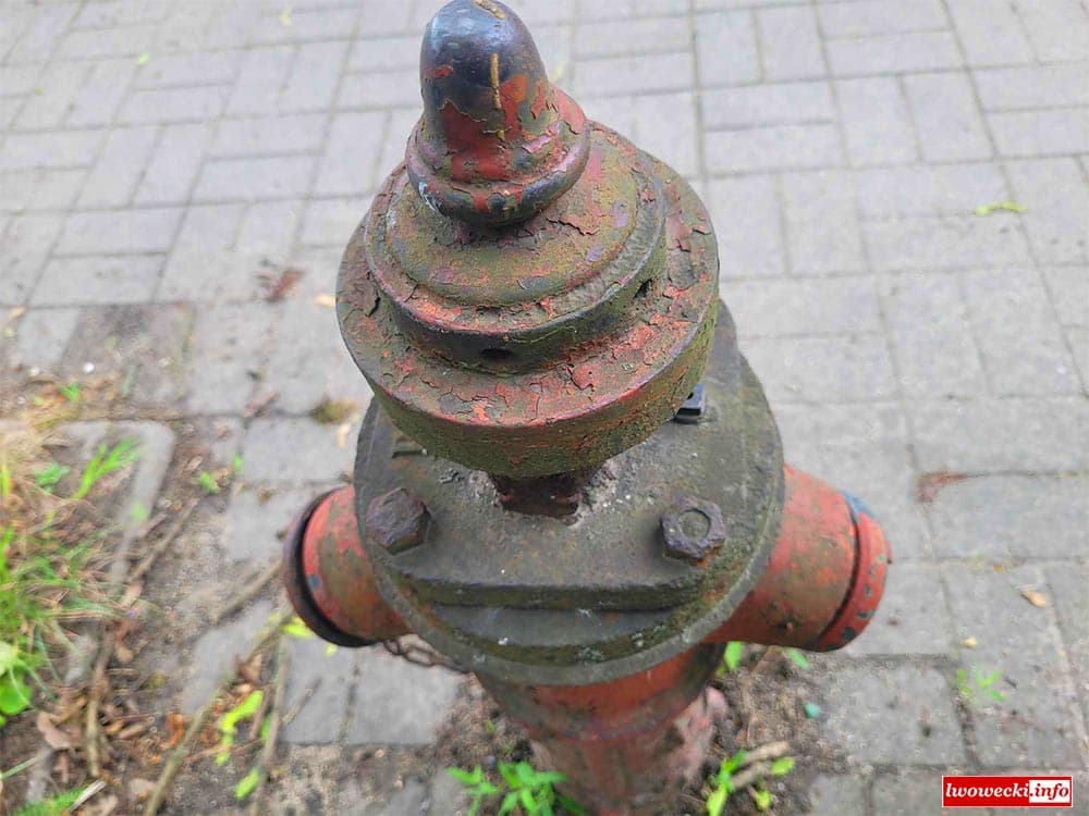 Pobór wody z hydrantu to kradzież.