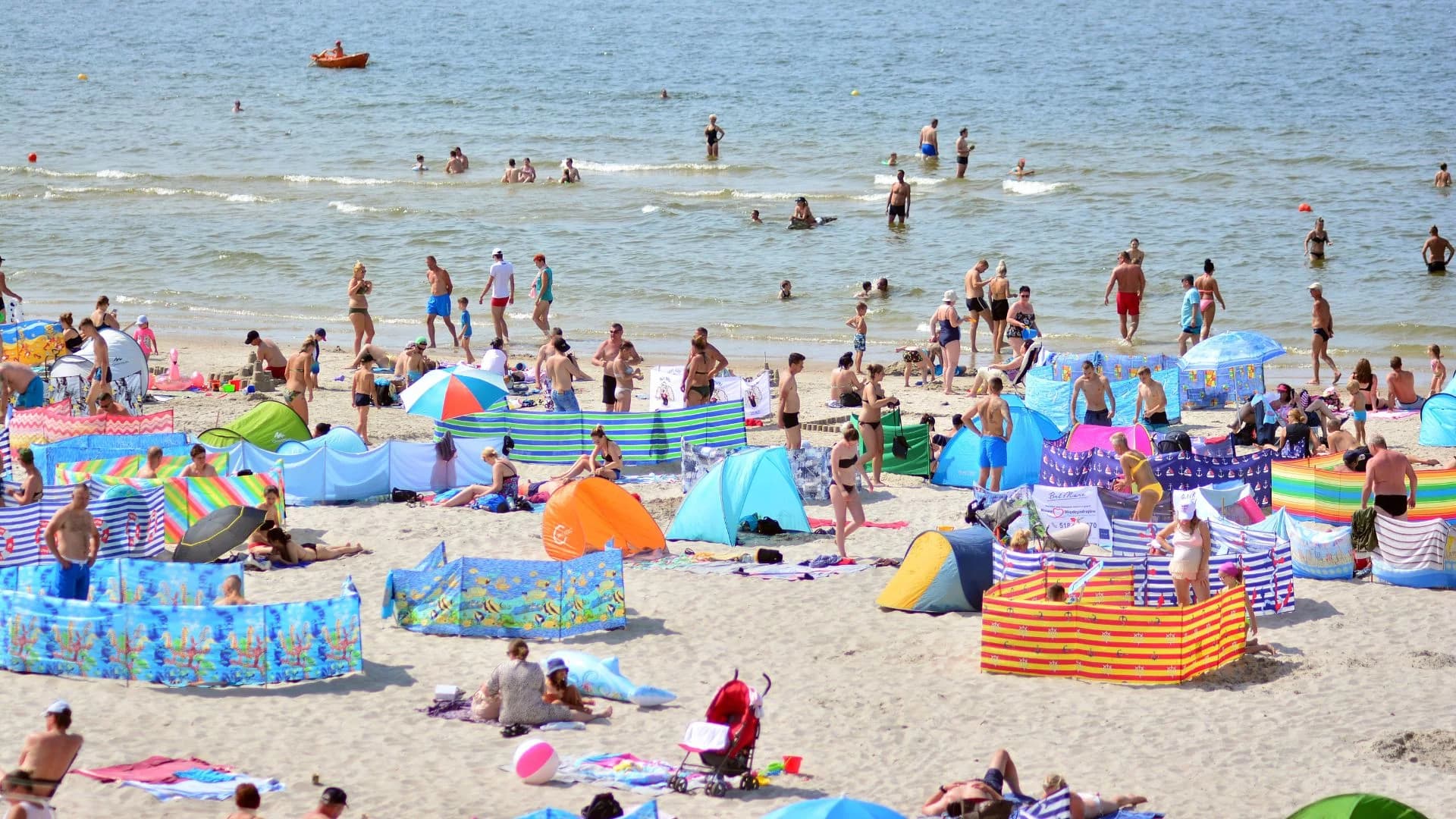 Bałtyk nie wszędzie jest lodowaty. W jednym miejscu woda grzeje jak w Adriatyku