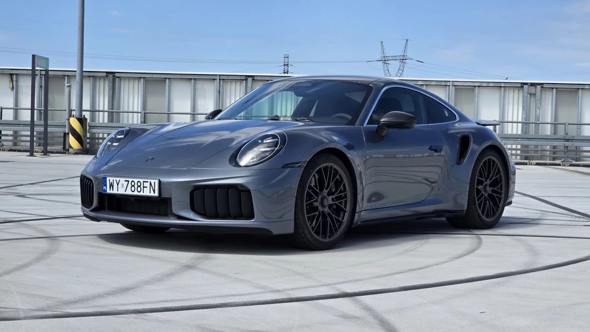 Testowałem nowe Porsche 911 Turbo S. Ta hybryda sprawiła, że zbieram szczękę z podłogi