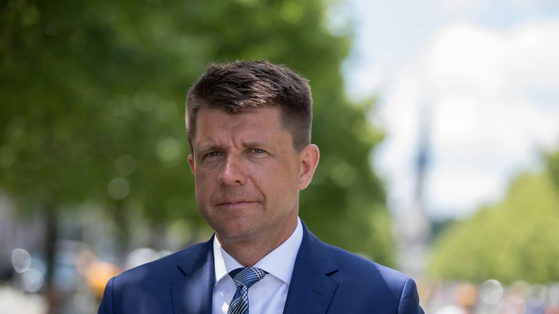 "Konfederacja light" Petru ma odebrać głosy Mentzenowi. Ale jest jeden problem