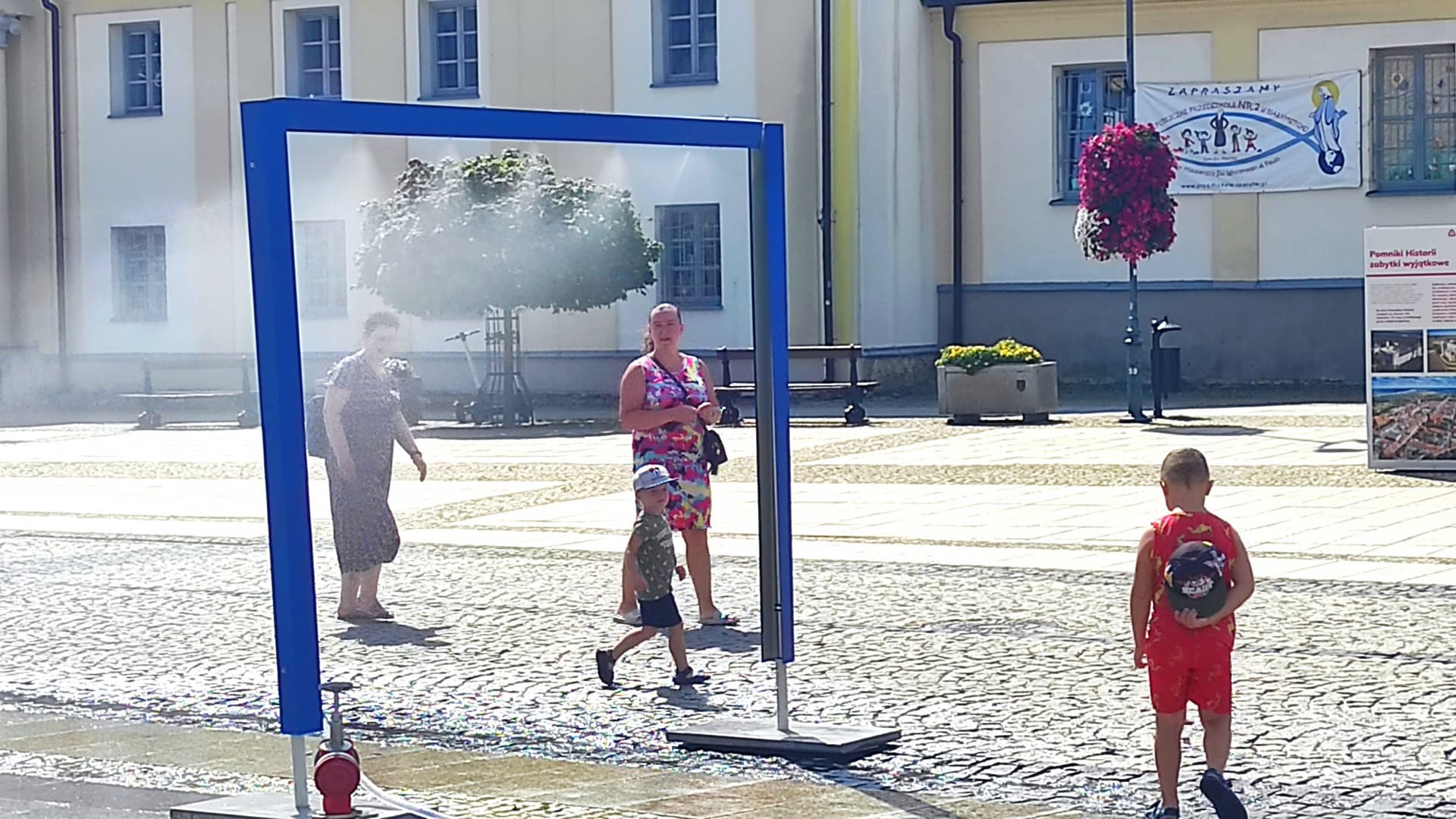 Fala upałów nadchodzi: Ostrzeżenia synoptyków i strażaków