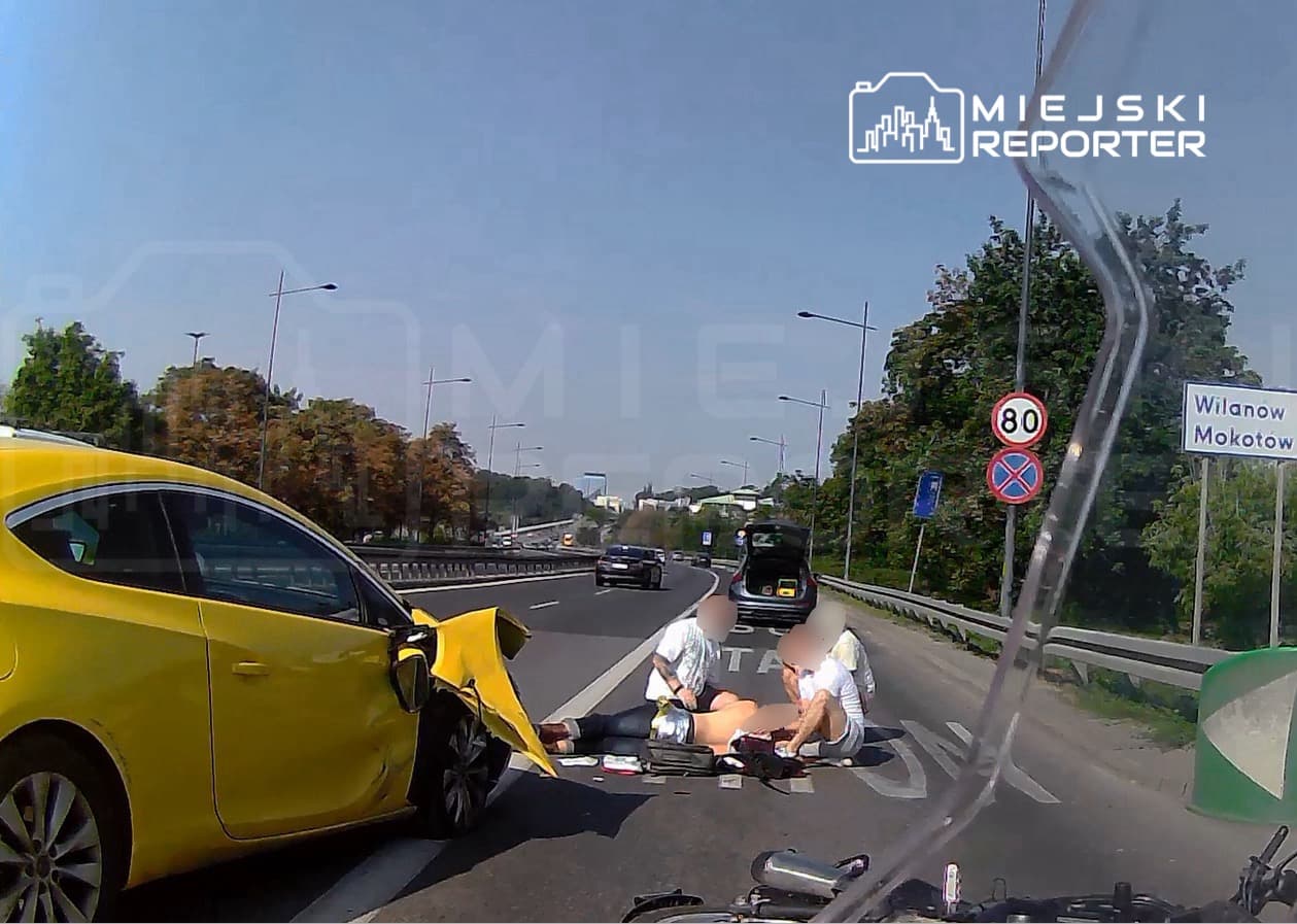 Poważny wypadek na Trasie Łazienkowskiej. Kierujący motocyklem trafił do szpitala