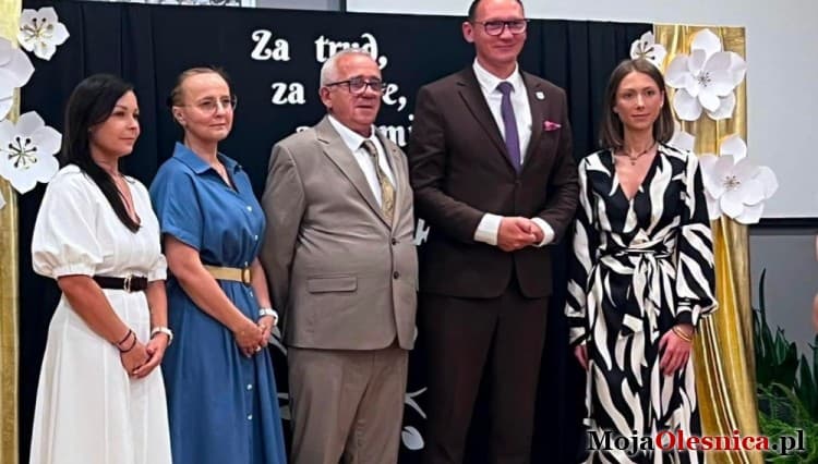 Pożegnanie dyrektora, który z sercem prowadził podstawówkę