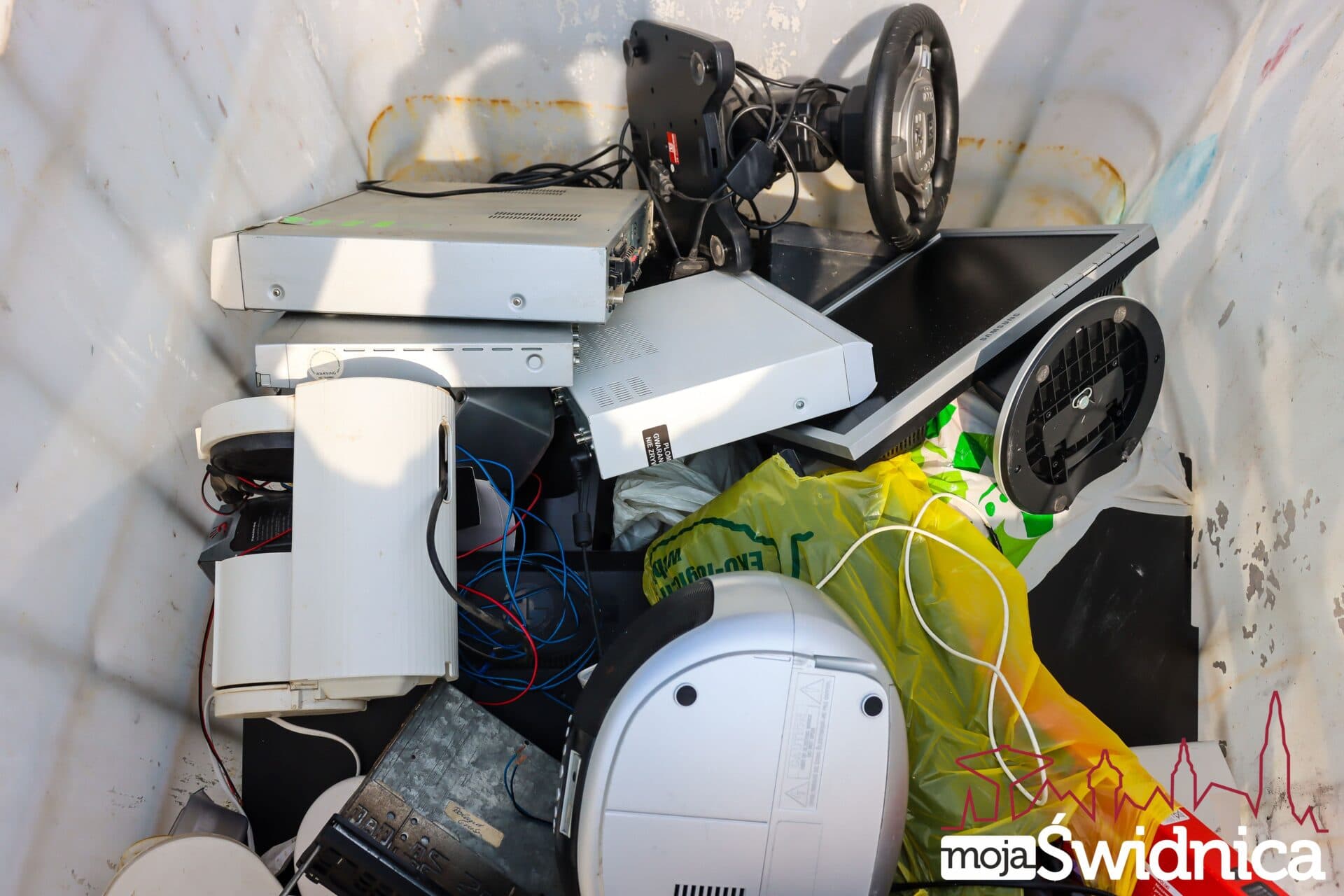 Porządki przed wakacjami? Miasto organizuje kolejną zbiórkę elektroodpadów