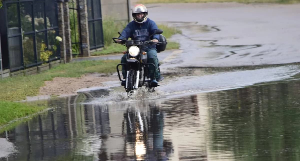 Skończyło się na strachu. Groźny front przeszedł bokiem, teraz czas na oddech od upałów