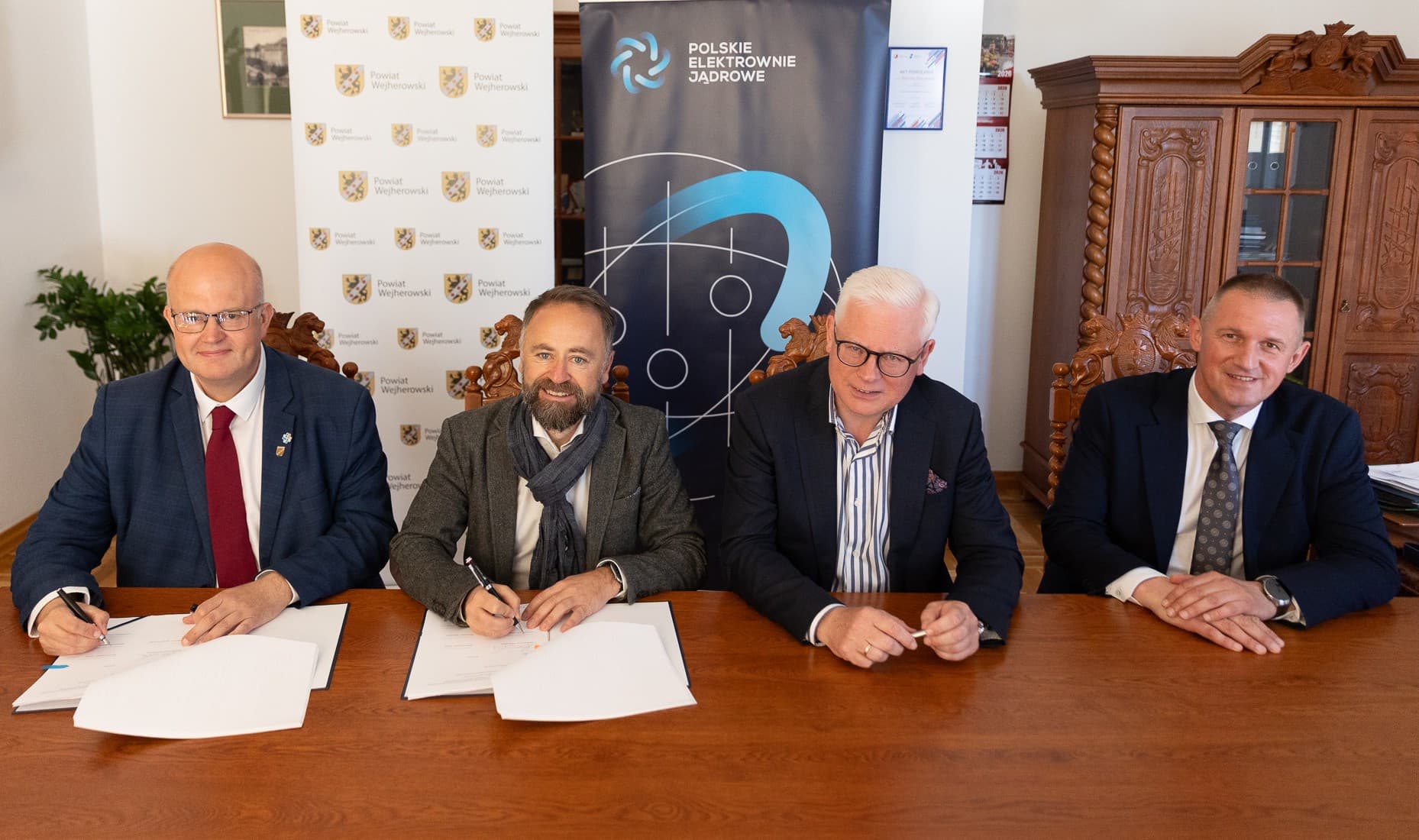 środa, 24 czerwca 2026 Miliony na drogi w powiecie wejherowskim. PEJ podpisał porozumienie ze starostwem