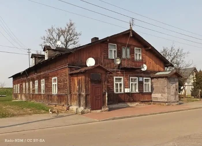 Kurtyny wodne wróciły do Nowego Dworu. Ochłoda czeka w sześciu punktach