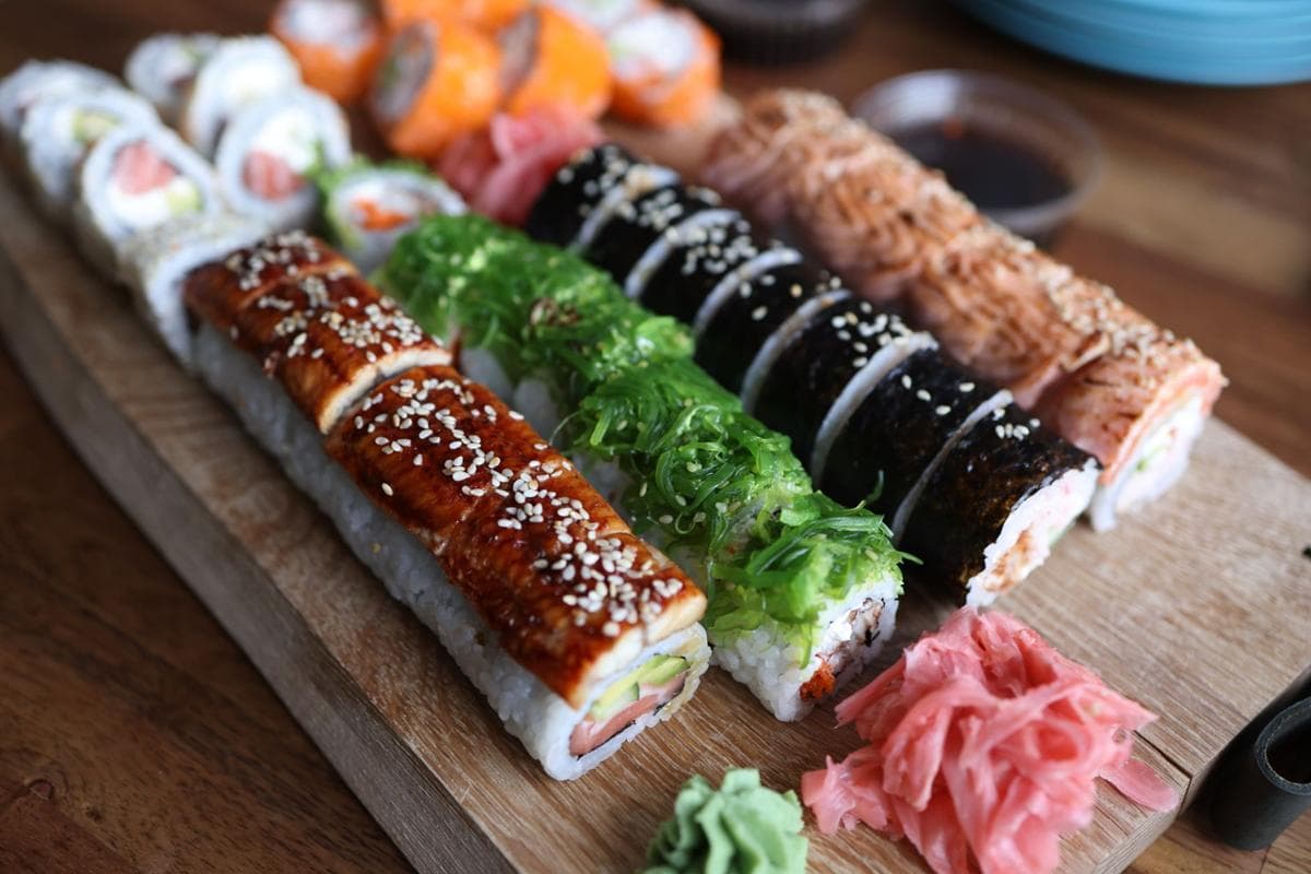 Sushi – jak i dlaczego stało się tak popularne?