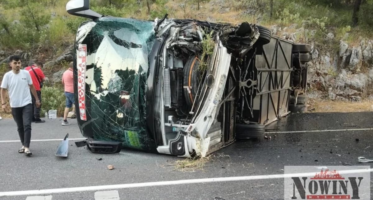 Wypadek autobusu z Polakami w Turcji. Podróżowali nim Nysanie