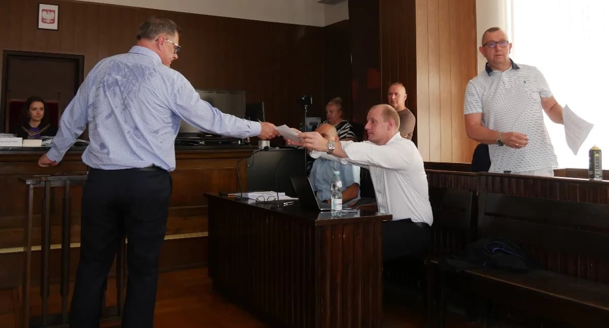 Kreda na ławie oskarżonych. Polityczna zemsta za referendum 1