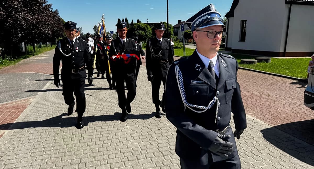 Gminne obchody Dnia Strażaka i 120-lecie Ochotniczej Straży Pożarnej w Bukowcu. Fotorelacja z uroczystości